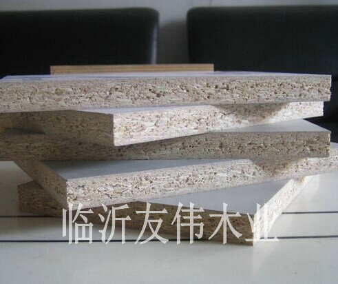 膠合板滑？滑？滑？